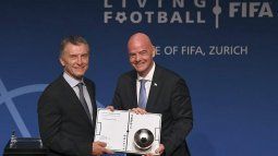 Mauricio Macri junto a Gianni Infantino (Imagen de archivo).