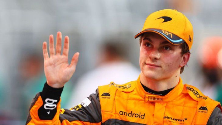 Piastri acumula 374 puntos, acercándose a los 396 que ostenta Norris.