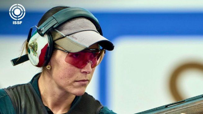 Gabriela Rodríguez conquistó la medalla de plata en la modalidad de skeet femenino del Campeonato Mundial de Tiro con Escopeta ISSF 2025, que se celebra en Atenas, Grecia.