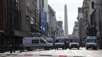 dos muertos y cuatro heridos graves en el incendio de un hotel en la calle corrientes