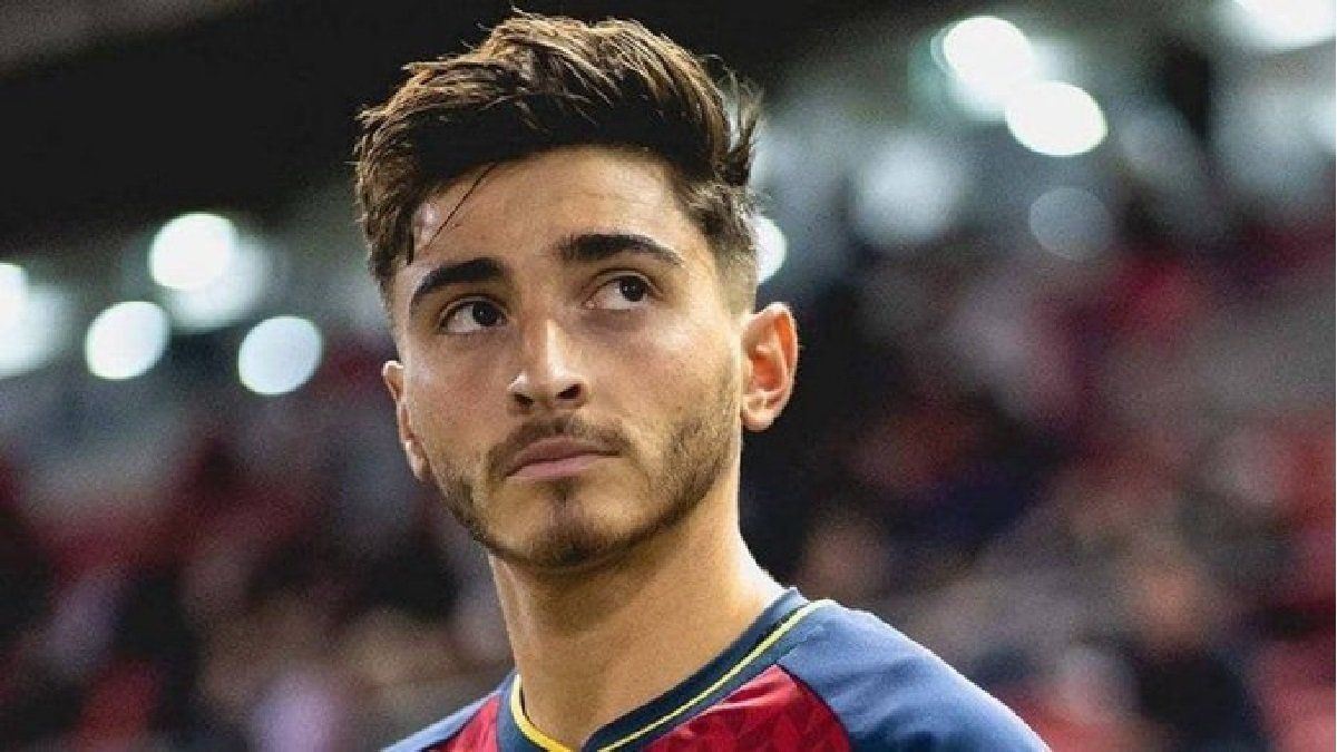 An Australian footballer revealed his homosexuality with an emotional video and received praise An Australian footballer revealed his homosexuality with an emotional video and received praise