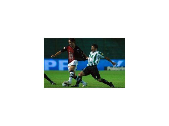 Banfield y Colón, un partido friccionado y luchado.