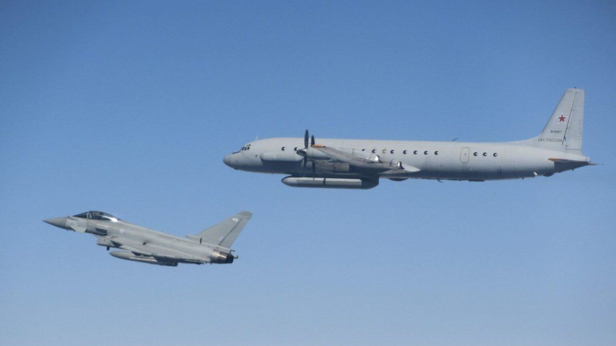 The Britain Air Force intercepted a Sigint Il-20m aircraft in Russia