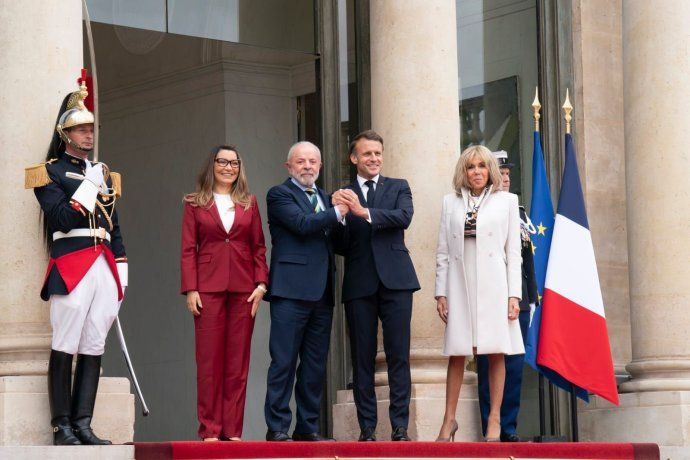 Países como Francia se opusieron durante mucho tiempo al acuerdo por su impacto en el sector agrícola europeo. Países como Francia se opusieron durante mucho tiempo al acuerdo por su impacto en el sector agrícola europeo.