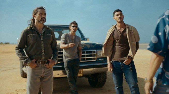 The action movie on Prime Video that devastates: explosions, adrenaline and Juanes’ surprising debut as an actor
