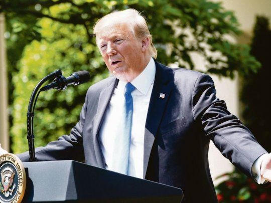 ¿Y ahora?. Donald Trump utiliza la crisis de Venezuela como un arma de política doméstica, asociando al chavismo con los demócratas. Pero, en concreto, su problema es que no logra torcer los acontecimientos en ese país.
