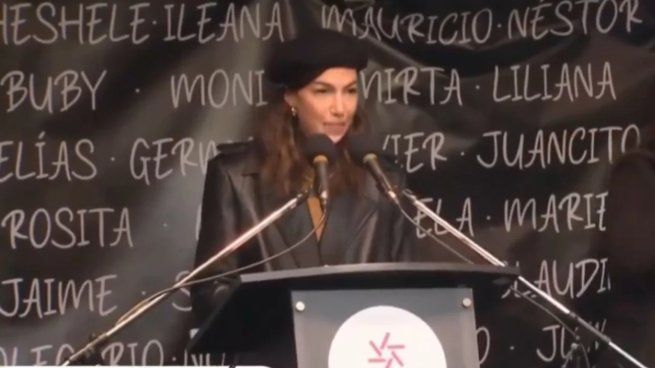 Una vez más, Stefi Roitman participó de los actos conmemorativos por el atentado a la AMIA.