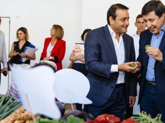 El gobernador de Misiones,&nbsp;&nbsp;Oscar Herrera Ahuad, junto al ministro de Desarrollo Social Daniel Arroyo.