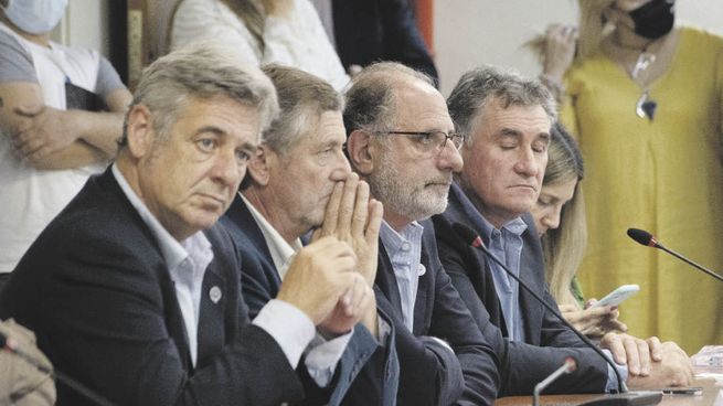 El Consejo Agroindustrial Argentino también se unió al mensaje de cambio y voluntad de colaboración, instando a una transición ordenada y mostrándose listo para contribuir en la construcción de un futuro mejor.