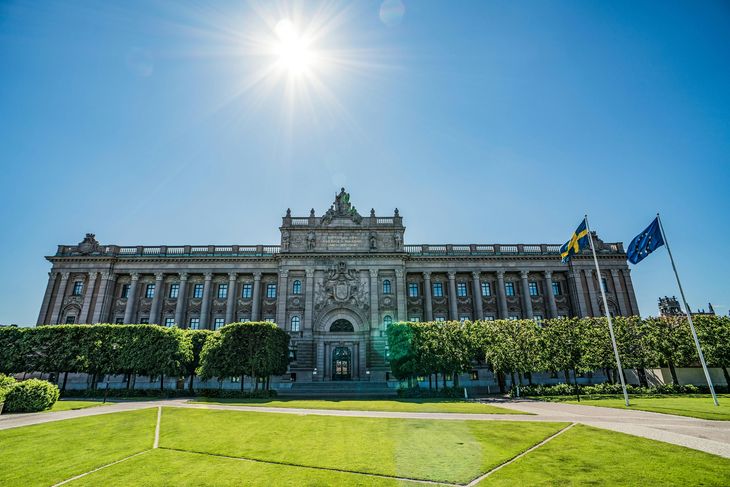 Teachers who meet the requirements could obtain a residency in Sweden's capital, Stockholm. Teachers who meet the requirements could obtain a residency in Sweden's capital, Stockholm.