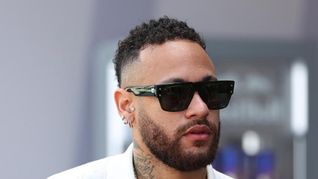 Siempre hablan de él. Por asuntos propios o de extrños, Neymar está en boca de todos en Brasil.&nbsp;