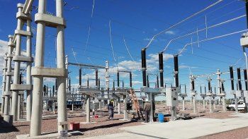 kicillof reactivo obras de una planta transformadora de energia paralizada durante el macrismo