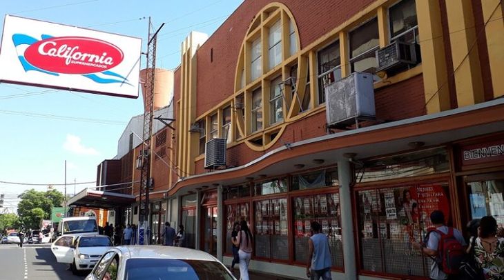 La cadena de supermecados California, de la familia Cáceres, es la más importante del NEA con 28 sucursales. 