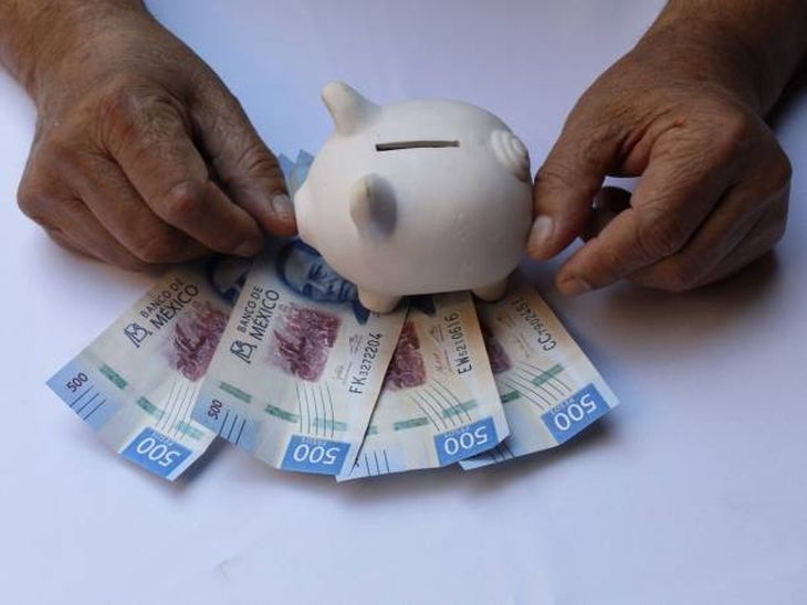 ¿IMSS o ISSSTE?: estos son los pimeros jubilados mexicanos en recibir el aguinaldo 2025