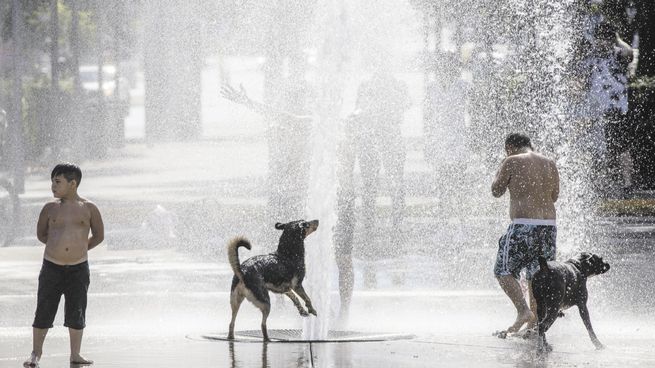 Calor. Se estiman temperaturas agobiantes para los próximos meses.