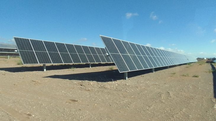 Los 161.472 paneles fotovoltaicos son de tecnología bifacial.