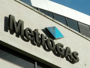 Uno de los elementos centrales para viabilizar la transacción es la ampliación del plazo de concesión de Metrogas. Uno de los elementos centrales para viabilizar la transacción es la ampliación del plazo de concesión de Metrogas.