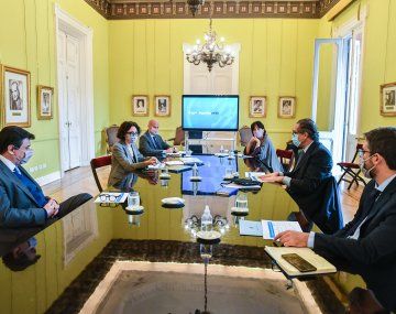 Gabinete económico analizó la implementación del bono a jubilados y la continuidad del REPRO