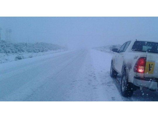Por fuertes nevadas, cerraron dos aeropuertos en la Patagonia