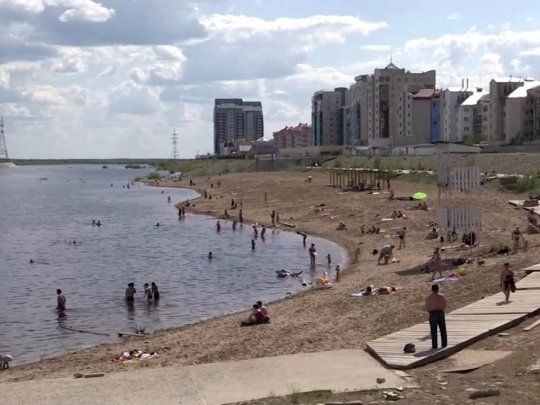 La temperatura media alcanzó allí hasta 10°C por encima de las normales de temporada en junio.