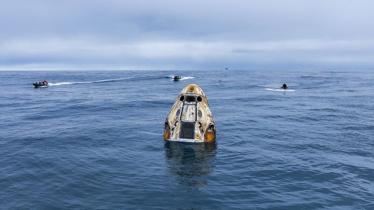 The moment the Axiom 4 mission lands in the sea.