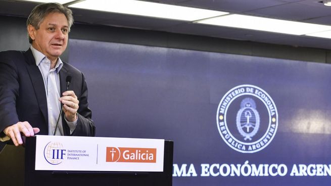 José Luis Daza afirmó que la fallida gestión de Macri impide que baje el riesgo país.