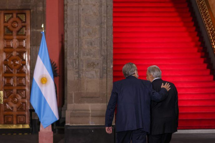 Alberto Fernández se refirió al vacunatorio VIP desde México.