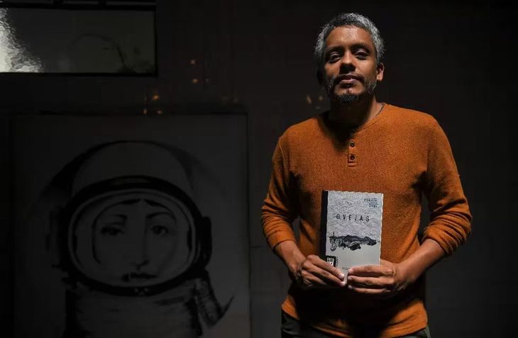 Sebastián Ávila, historiador y miembro del equipo interdisciplinario del proyecto con Veteranos, en la presentación de su libro Sebastián Ávila, historiador y miembro del equipo interdisciplinario del proyecto con Veteranos, en la presentación de su libro