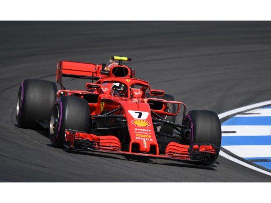 Kimi Raikkonen a bordo de su Ferrari.