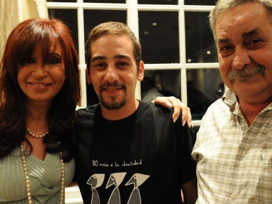 Adiós a Fran, que seguro por fin se va a encontrar con su mamá, escribió Cristina en su cuenta de Twitter.