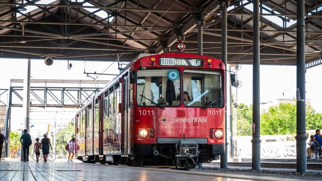 El metrotranvía une las localidades de Maipú y Las Heras, en Mendoza.