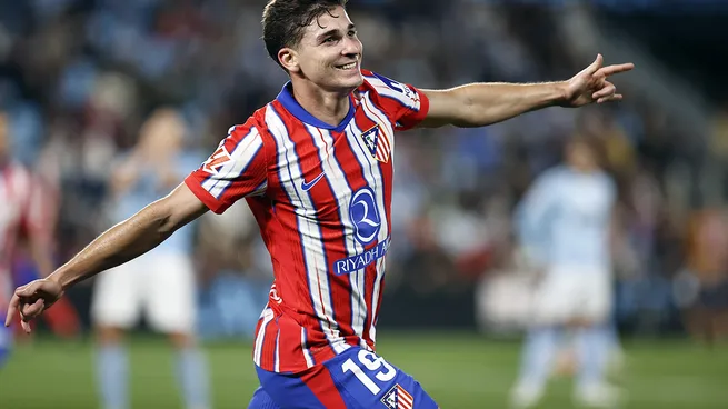 Julián Álvarez logró su segunda conquista con la camiseta del Atlético de Madrid.