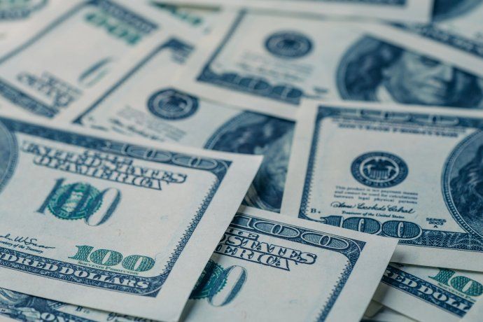 El dólar blue vuelve a caer, perfora los $1.250 y toca nuevo mínimo en tres meses