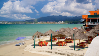 el pueblito de nayarit poco conocido que es el mas hermoso de la region: una playa increible, deportes acuaticos y callecitas con arte callejero el pueblito de nayarit poco conocido que es el mas hermoso de la region: una playa increible, deportes acuaticos y callecitas con arte callejero