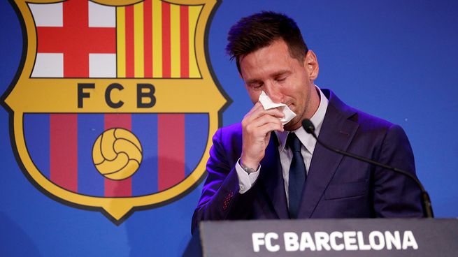 Lionel Messi en el momento de anunciar que no firmará con el Barcelona. Fue en agosto de 2021.