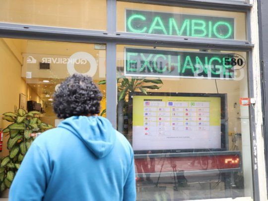 Dolar - Casas de cambio - Cuevas.jpg