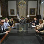 La mesa política del Gobierno se volvió a encontrar para definir la estrategia legislativa por el Presupuesto 2026. La mesa política del Gobierno se volvió a encontrar para definir la estrategia legislativa por el Presupuesto 2026.