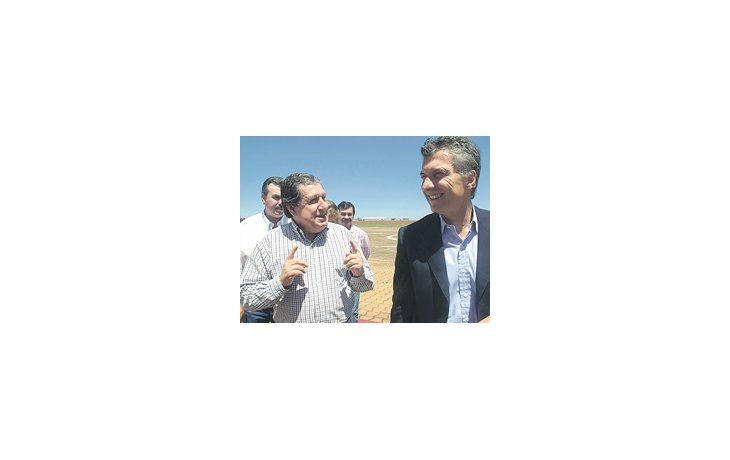 Ramón Puerta recibió a Mauricio Macri, que llegó a Misiones para respaldar la candidatura del expresidente a senador nacional.