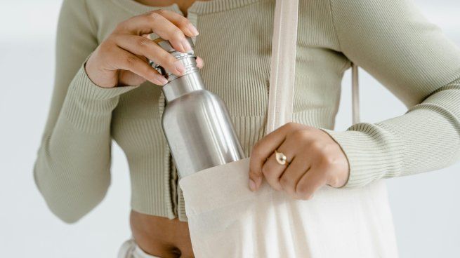 La nueva tendencia que reemplazará a las mochilas en 2026.