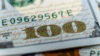 De cara a finales de 2025, los gurúes de la city proyectan que el dólar oficial cerrará a $1.205,50.