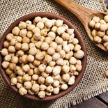 Los garbanzos son de las legumbres más nutritivas, gracias a su gran aporte de proteína, calcio y vitaminas. Los garbanzos son de las legumbres más nutritivas, gracias a su gran aporte de proteína, calcio y vitaminas.