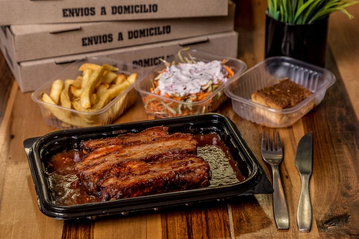 Blossom, located in Edison 10, Martínez; Av. Maipú 2501, Olivos; Av. Libertador 16246, San Isidro; Constitution 1002, San Fernando; Carlos Casares 961, Castelar. Blossom, located in Edison 10, Martínez; Av. Maipú 2501, Olivos; Av. Libertador 16246, San Isidro; Constitution 1002, San Fernando; Carlos Casares 961, Castelar.