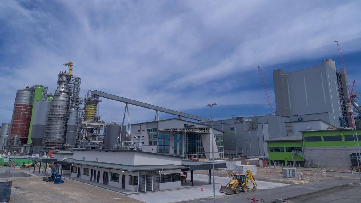 the keys to the plant that will position the country as a leader in pulp production