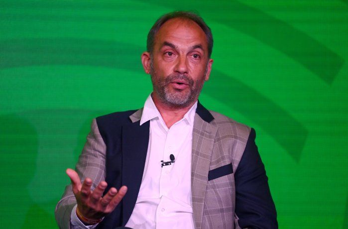 Adam Norris es una figura respetada del ambiente financiero de Reino Unido. Adam Norris es una figura respetada del ambiente financiero de Reino Unido.