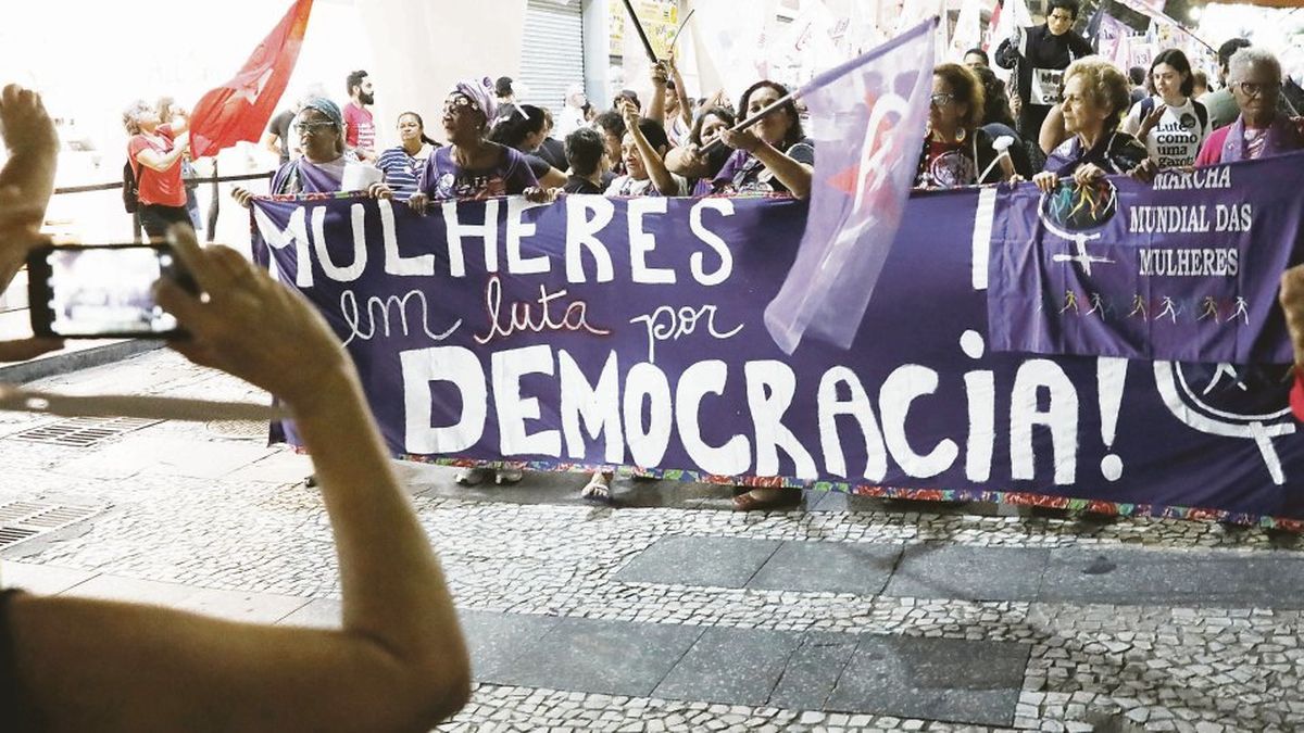 Se multiplica en Brasil la resistencia de las mujeres contra el ultra  Bolsonaro