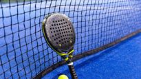 El PadelGrab, accesorio ligero y práctico, revoluciona el juego al permitir recoger pelotas sin agacharse y ya atrae a millones de jugadores.