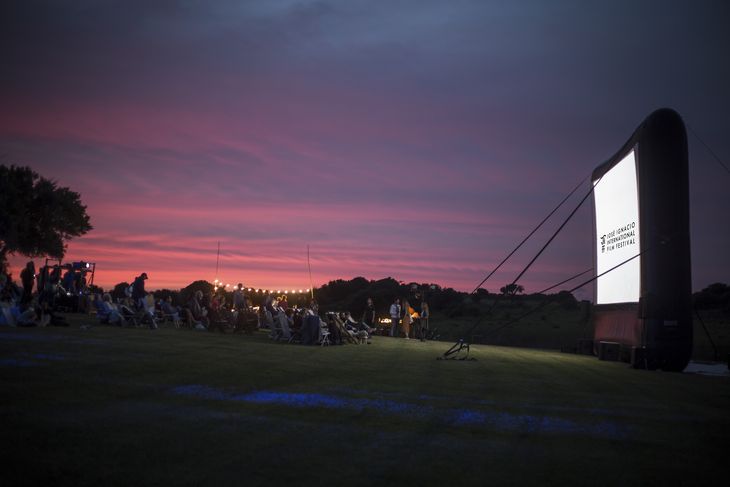 Prominent personalities from the business and cultural world of Uruguay, the region and the world will participate in the JJIFF. Prominent personalities from the business and cultural world of Uruguay, the region and the world will participate in the JJIFF.
