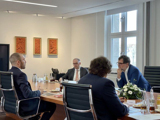 El ministro de Economía, Martín Guzmán, continúa su gira por Europa.