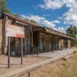 Entre praderas y edificios olvidados, Naicó se posiciona como un refugio ideal para el turismo que apuesta por la calma y la conexión con lo simple. Entre praderas y edificios olvidados, Naicó se posiciona como un refugio ideal para el turismo que apuesta por la calma y la conexión con lo simple.
