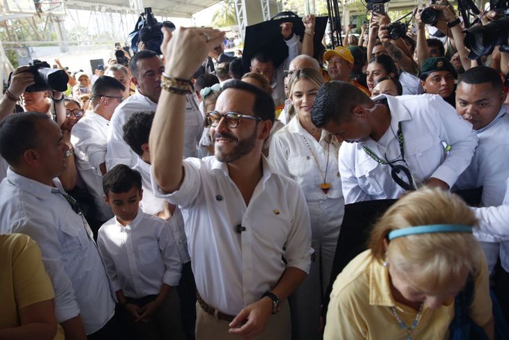Espriella votó en Barranquilla. Espriella votó en Barranquilla.